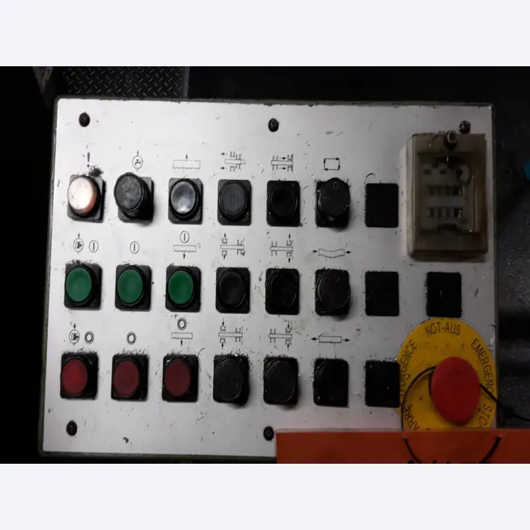 Gepflegte Flurförderfahrzeuge-5