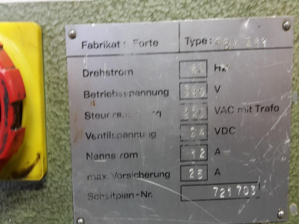 Gepflegte Flurförderfahrzeuge-6