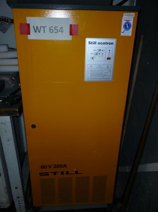 Gepflegte Flurförderfahrzeuge-11