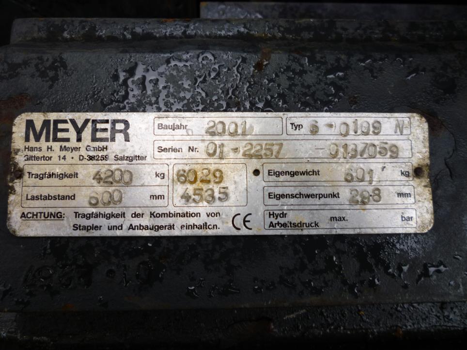 Gepflegte Flurförderfahrzeuge-12