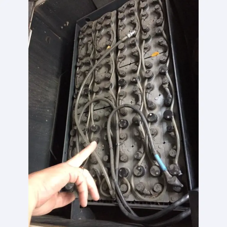 Gepflegte Flurförderfahrzeuge-13