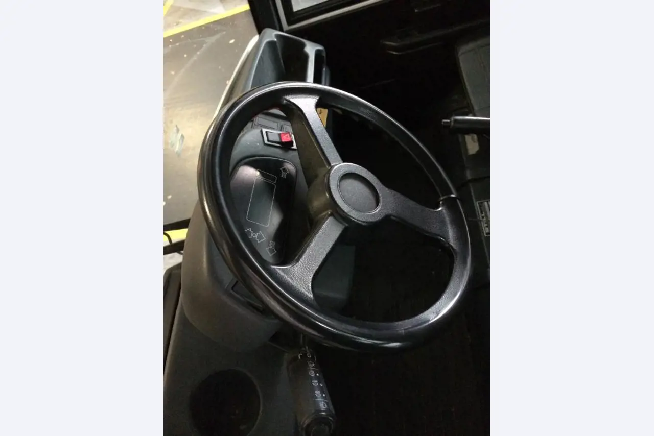 Gepflegte Flurförderfahrzeuge-10