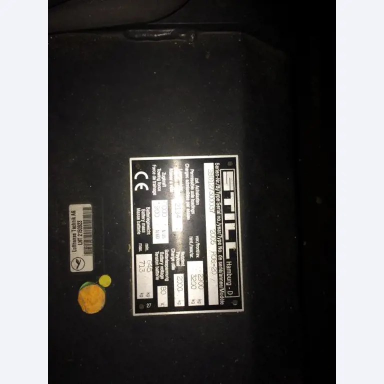 Gepflegte Flurförderfahrzeuge-12