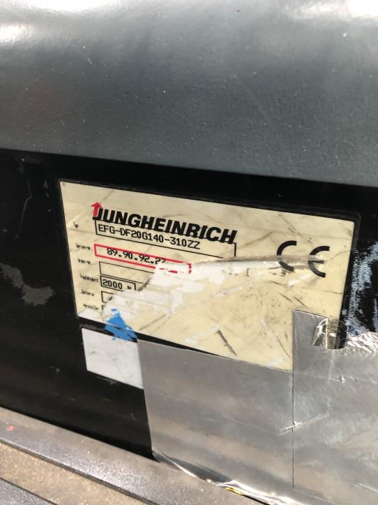 Gepflegte Flurförderfahrzeuge-9