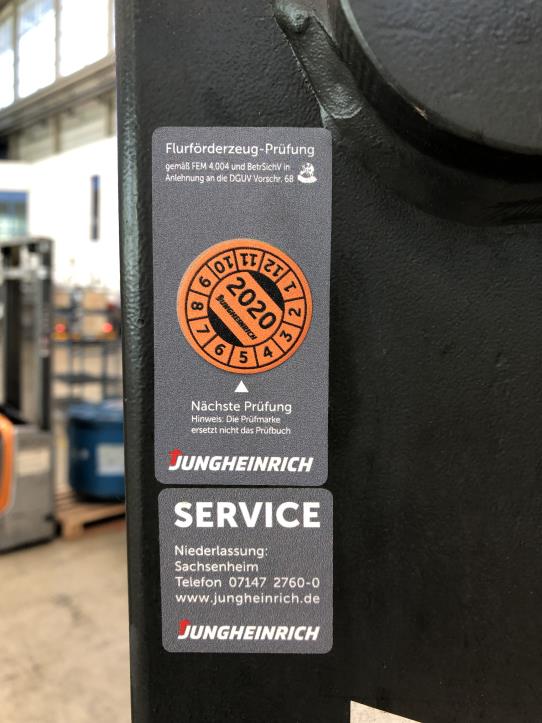 Gepflegte Flurförderfahrzeuge-4