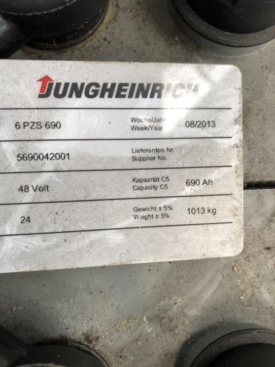 Gepflegte Flurförderfahrzeuge-5