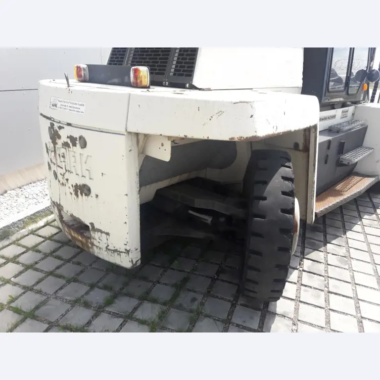 Gepflegte Flurförderfahrzeuge-4