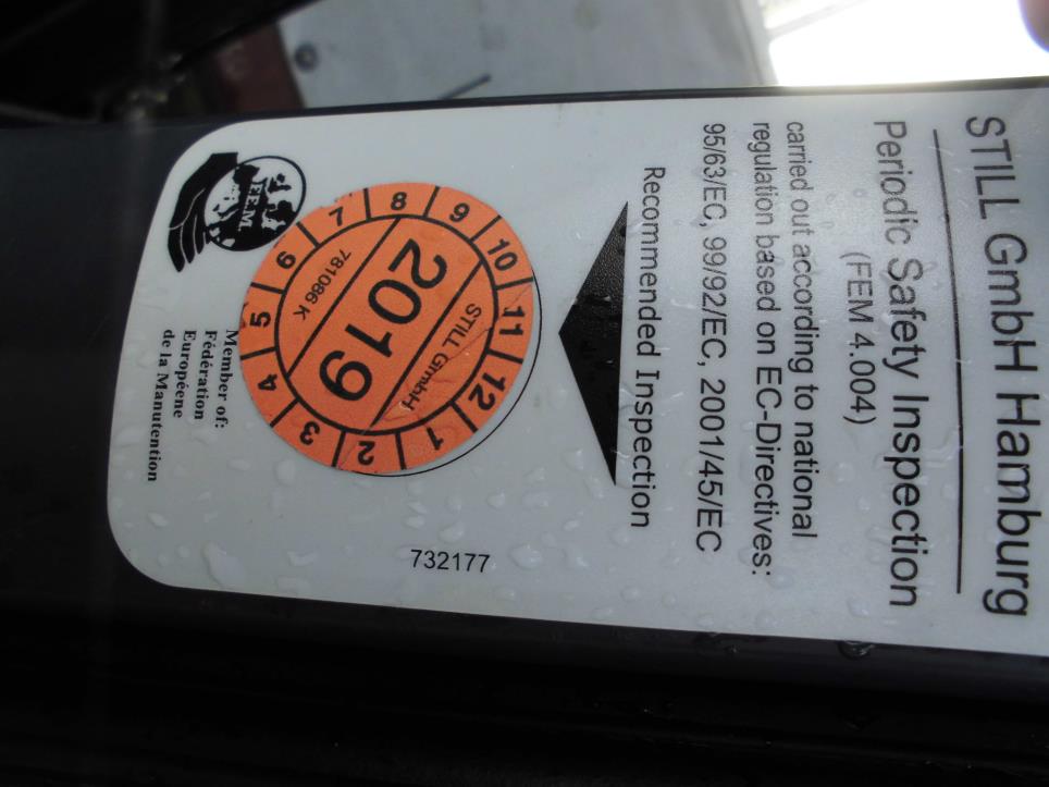 Gepflegte Flurförderfahrzeuge-13