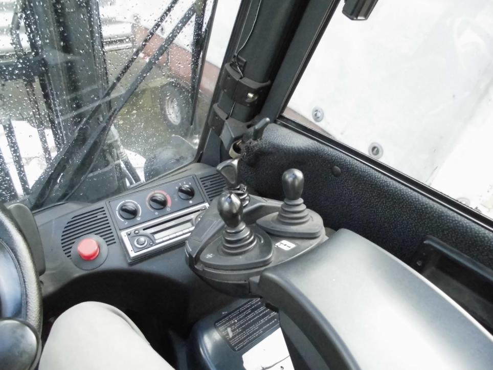 Gepflegte Flurförderfahrzeuge-8