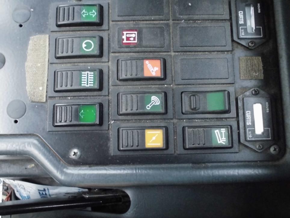 Gepflegte Flurförderfahrzeuge-8