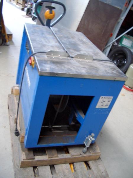 Reifenmontage- und Verpackungsmaschinen-2