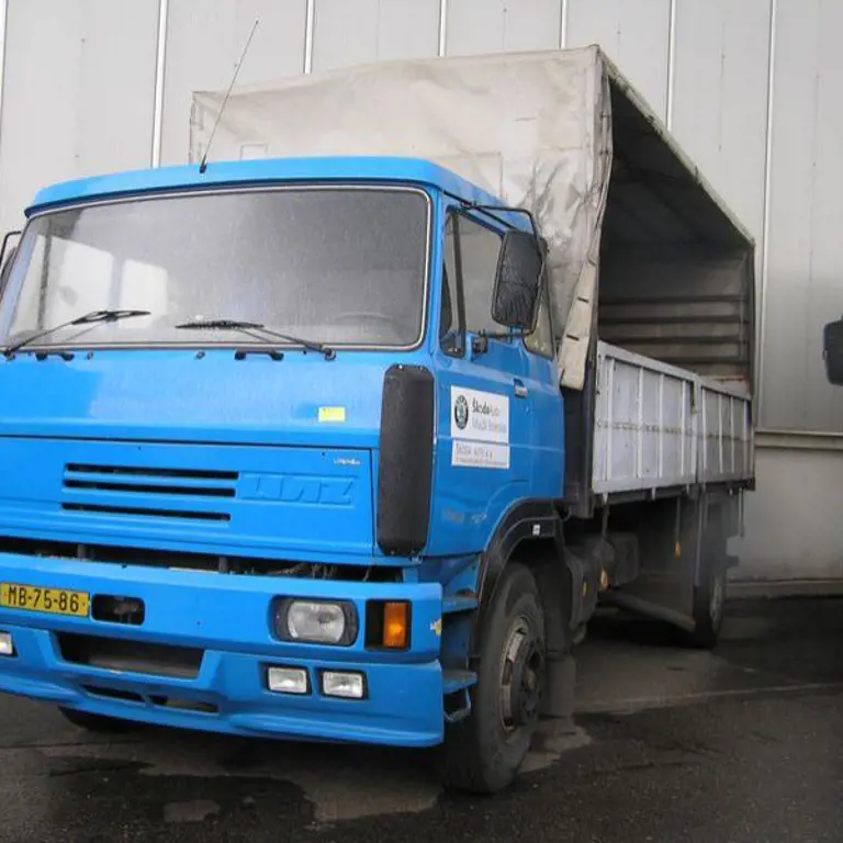 Truck LIAZ 100.021/OLR