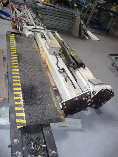 Equipamento de restauração usado-1