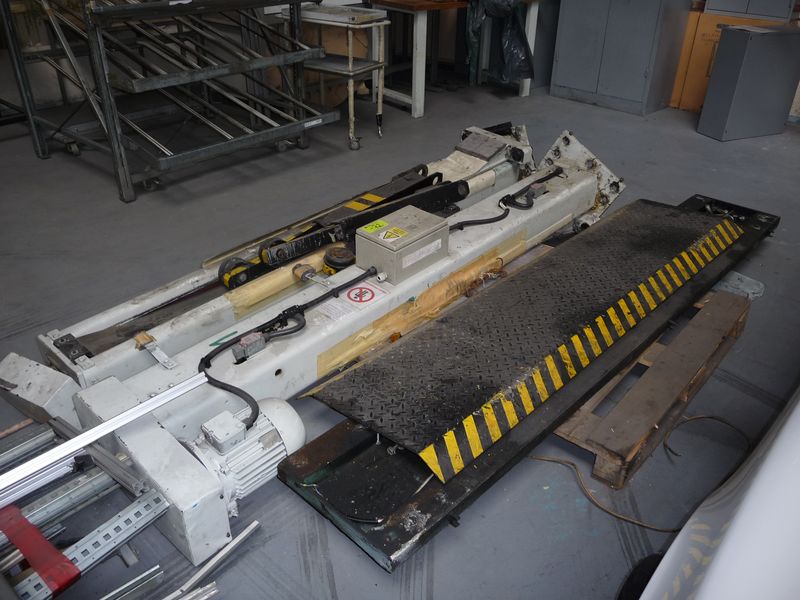 Equipamento de restauração usado-3