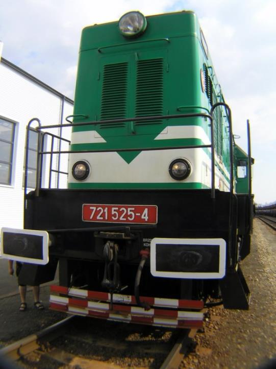 3 locomotives -1