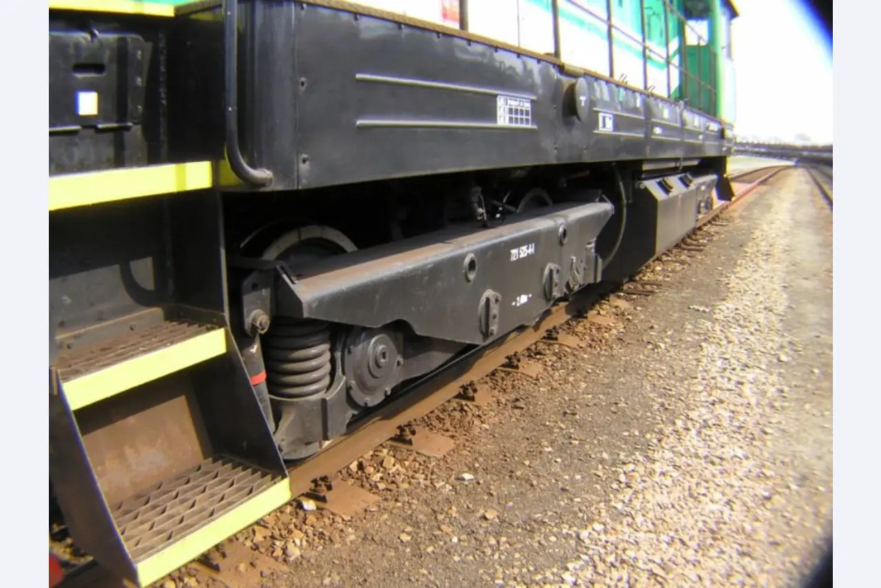3 locomotives -3