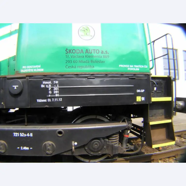3 locomotives -9