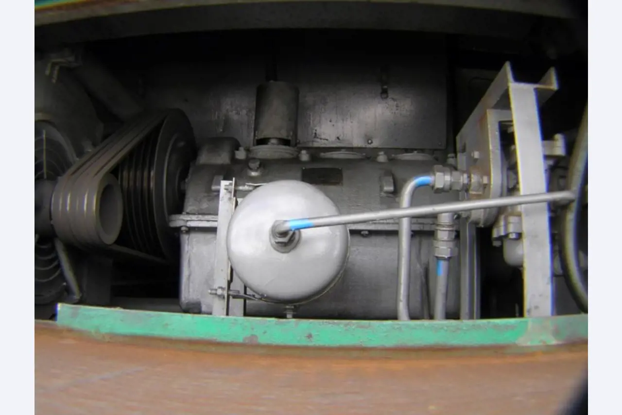 3 locomotives -13
