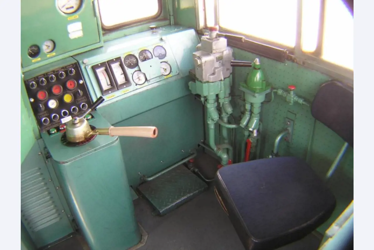 3 locomotives -20