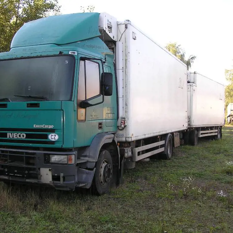 Lkw mit Kühlagreggat inc. Anhänger Iveco ML 150 E 27