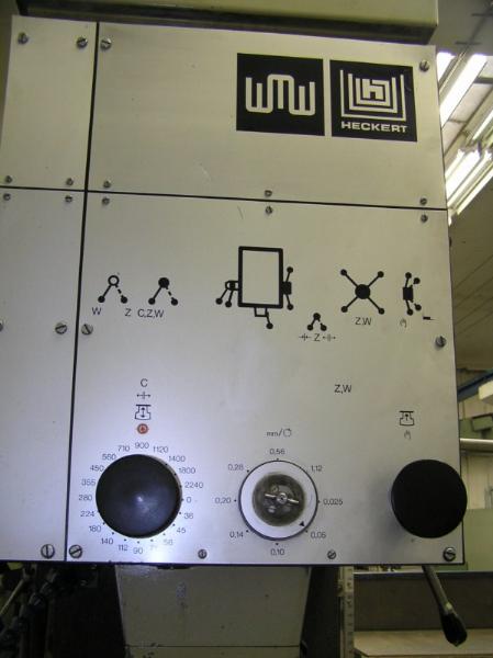 2 CNC machining center-7