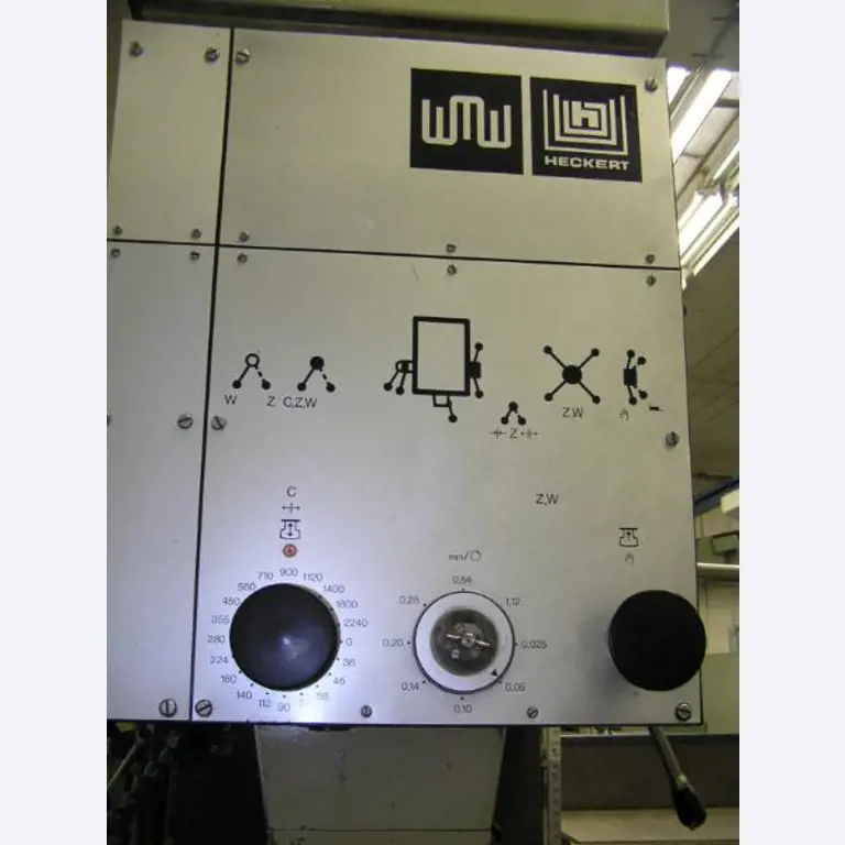 2 CNC bewerkingscentrums-7
