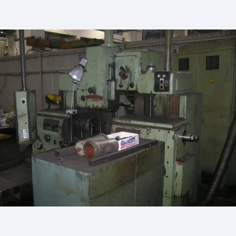 2 CNC Bearbeitungszentren-2