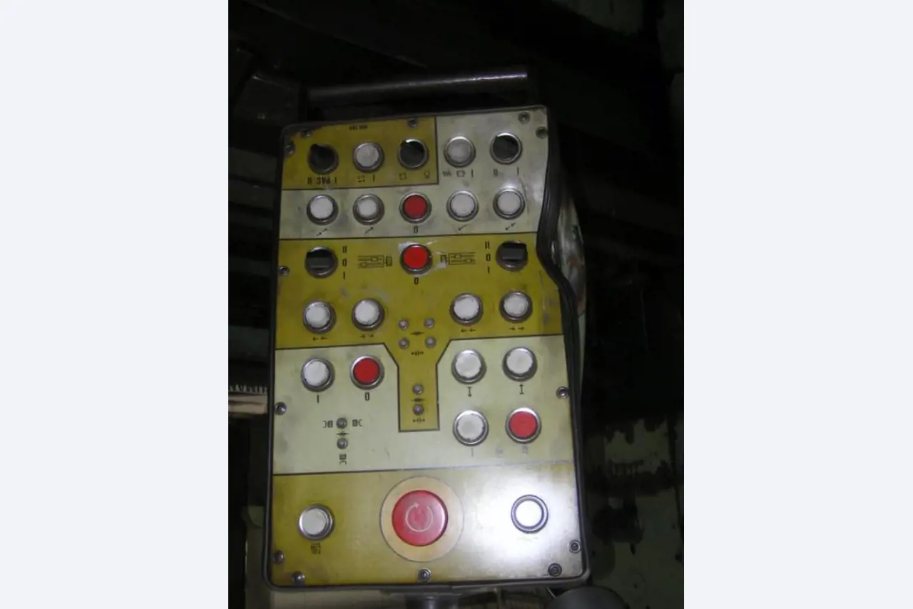 2 CNC Bearbeitungszentren-3