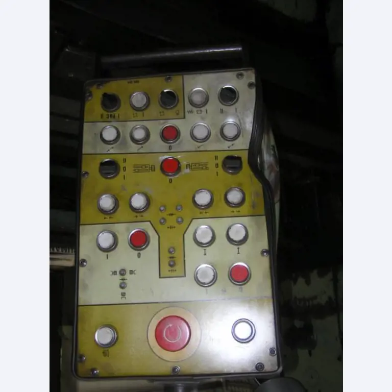 2 CNC Bearbeitungszentren-3