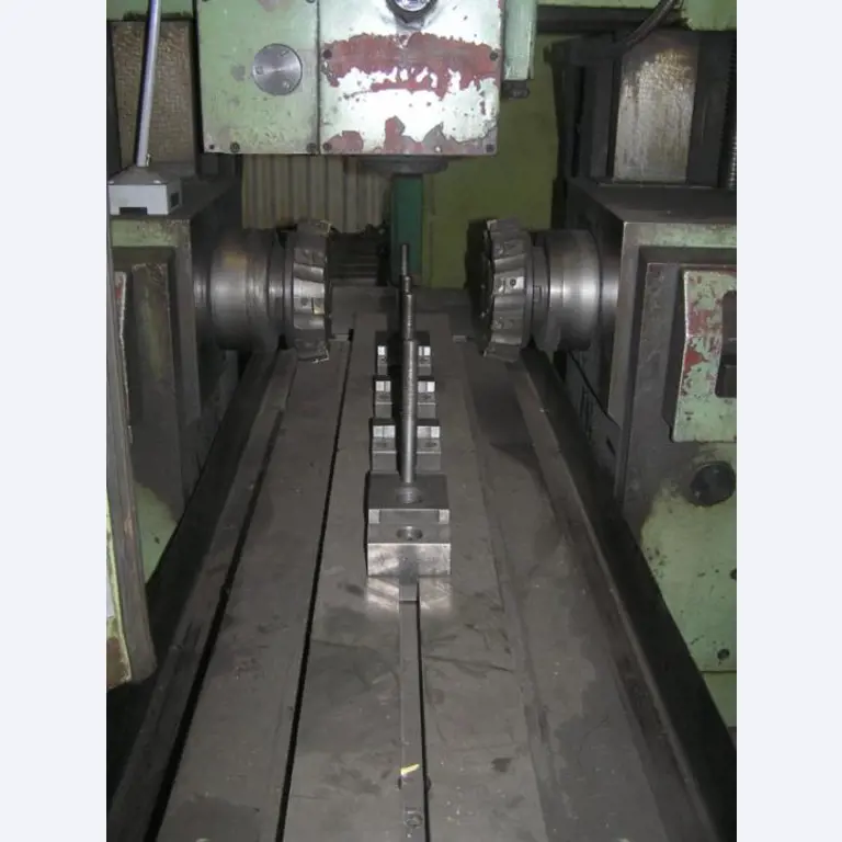 2 CNC Bearbeitungszentren-4