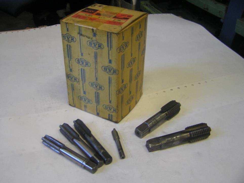 2 CNC Bearbeitungszentren-1