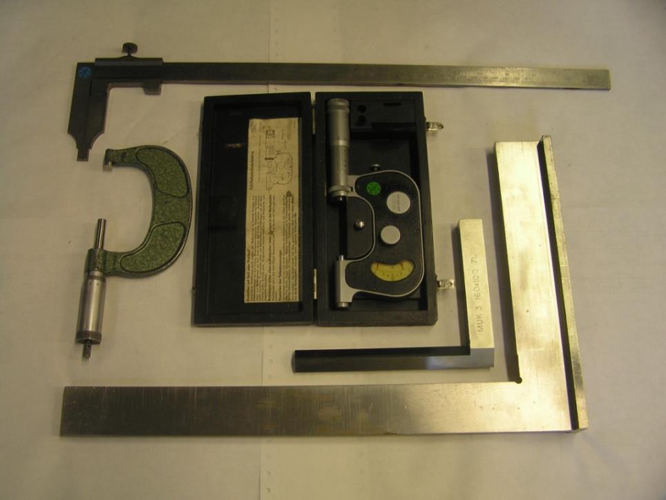 2 CNC Bearbeitungszentren-2