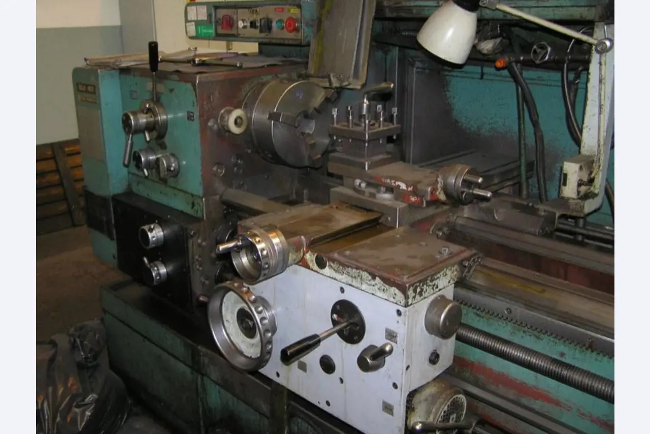 2 CNC Bearbeitungszentren-2