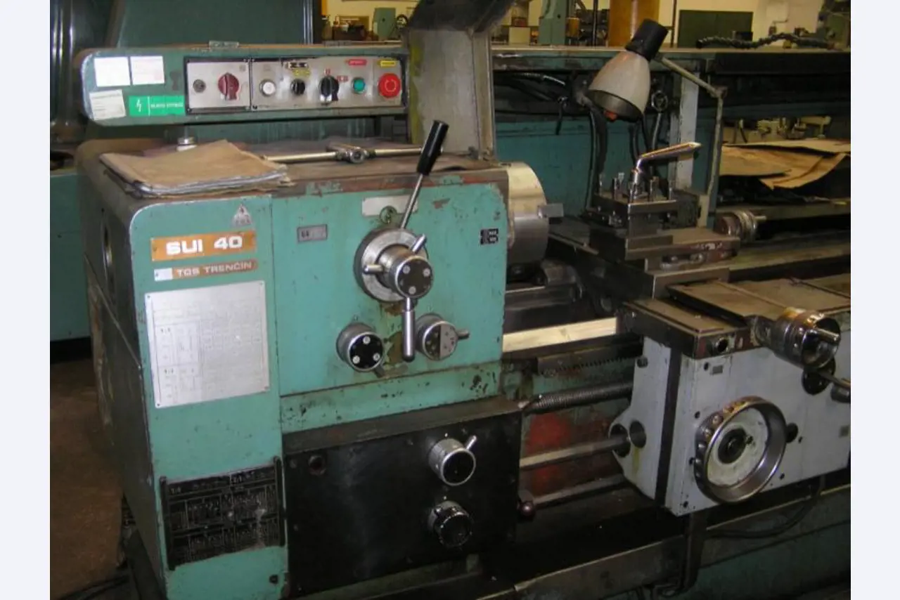 2 CNC Bearbeitungszentren-3