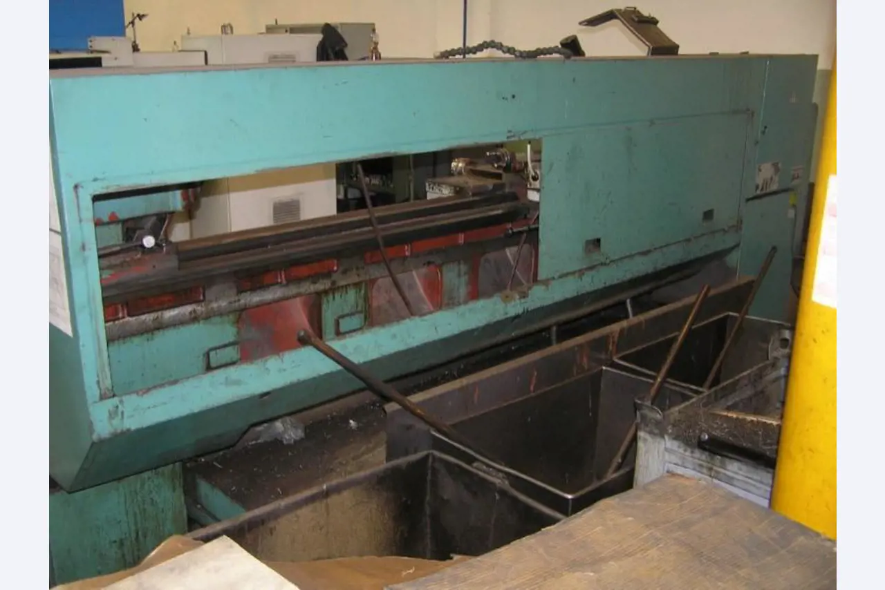 2 CNC Bearbeitungszentren-4
