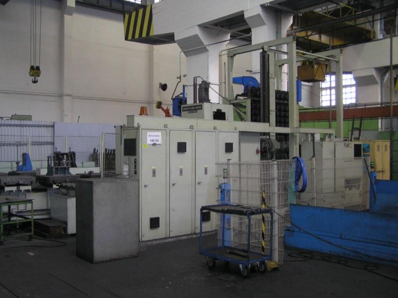 2 CNC machining center-1