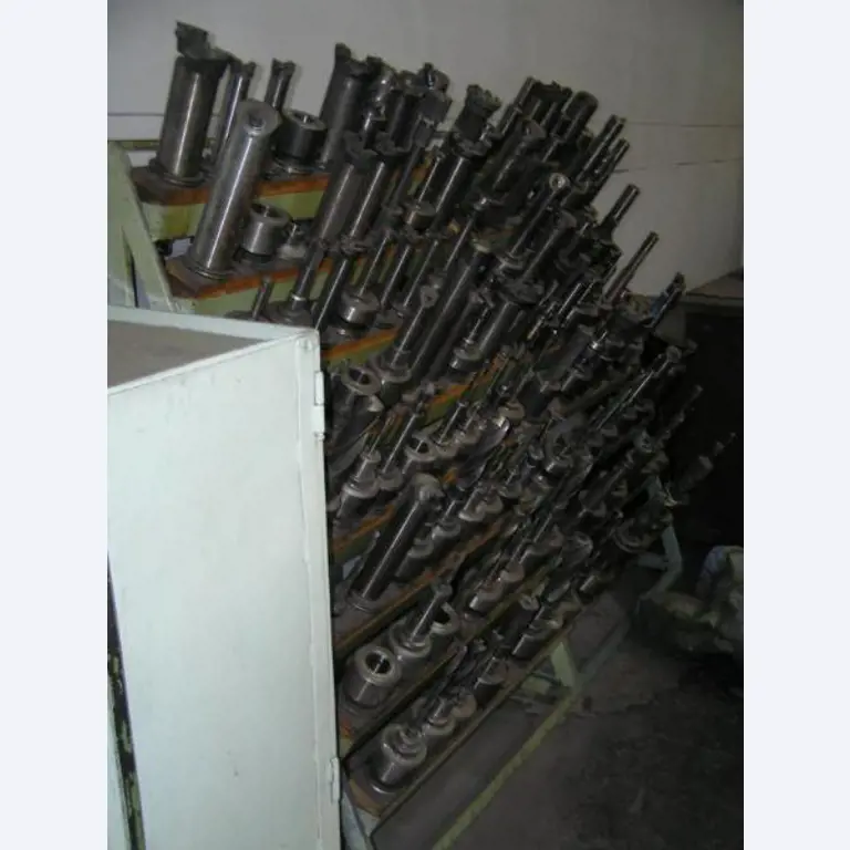 2 CNC Bearbeitungszentren-2