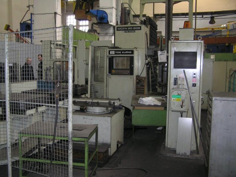 2 CNC machining center-3