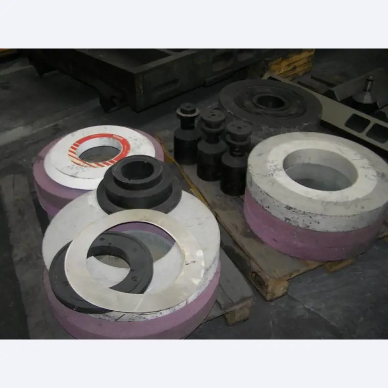 2 centros de mecanizado CNC-9