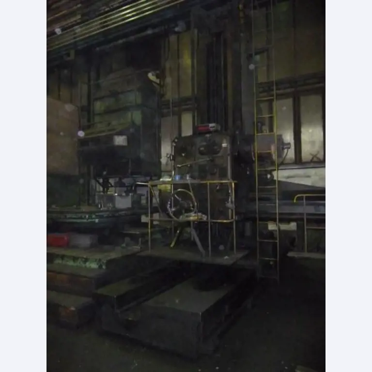 2 centros de mecanizado CNC-1