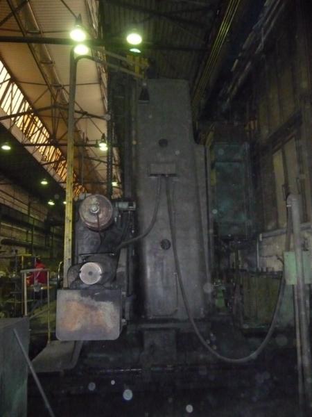 2 CNC machining center-5