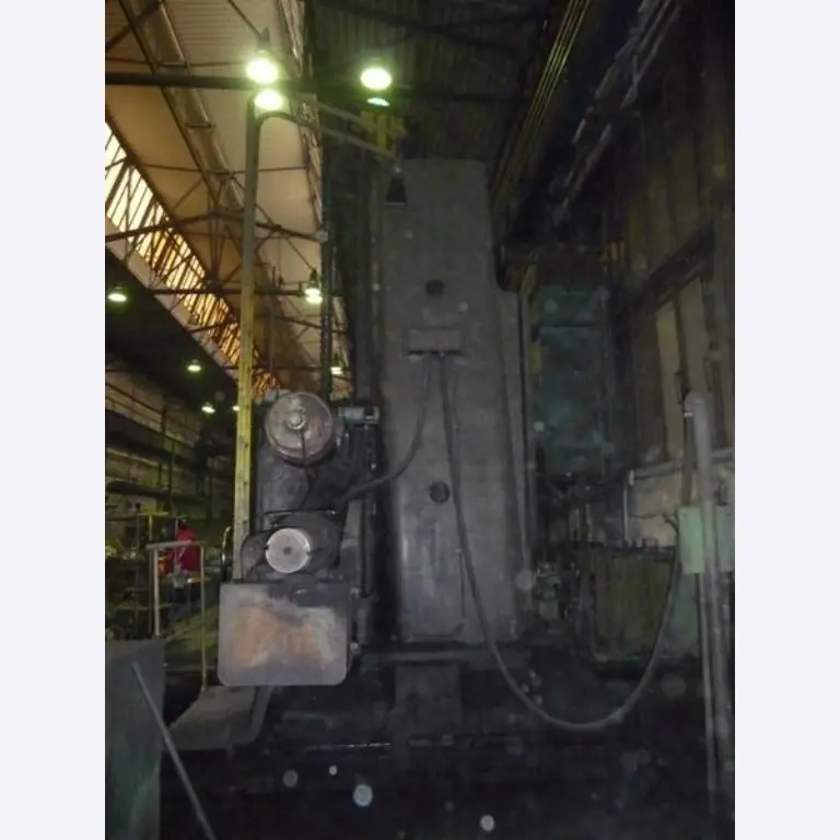 2 centros de mecanizado CNC-5