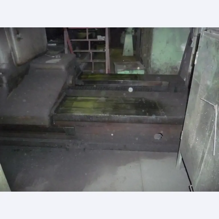 2 centros de mecanizado CNC-6
