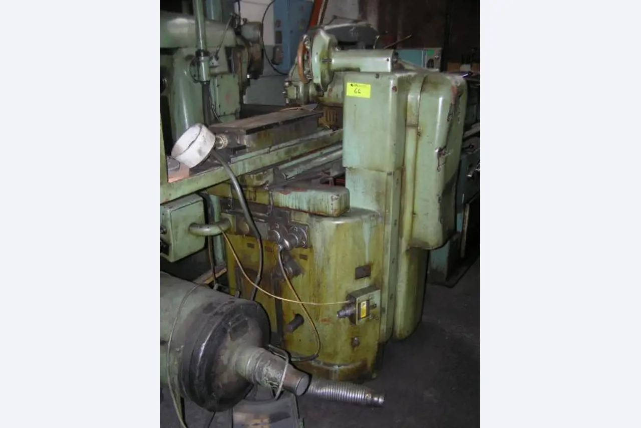 2 obdelovalna centra CNC-3