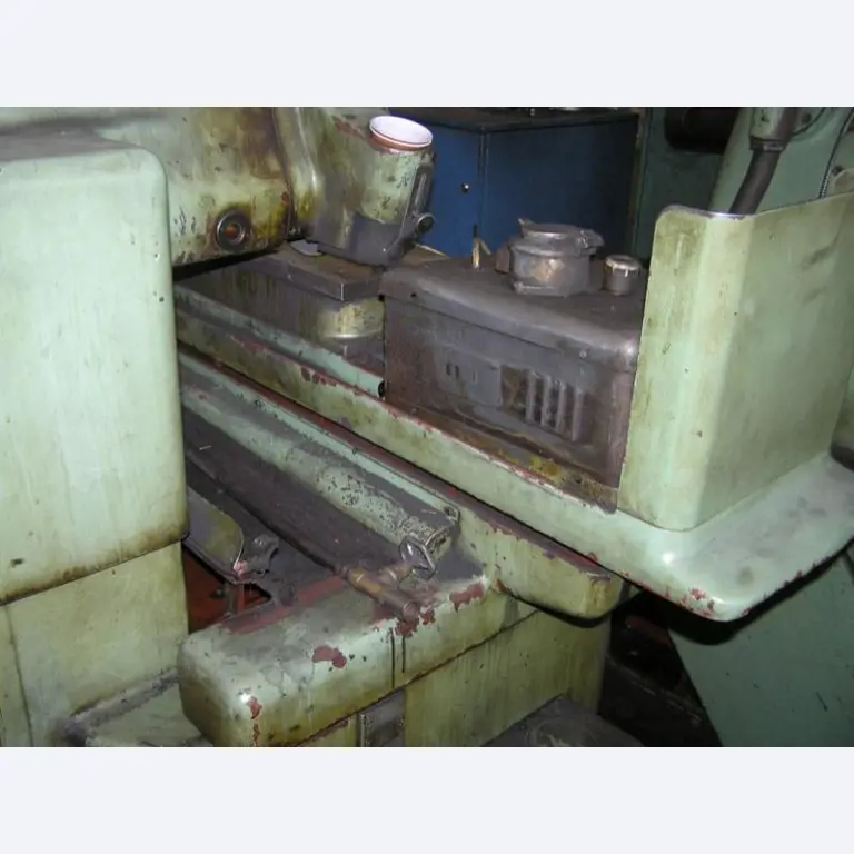 2 obdelovalna centra CNC-4
