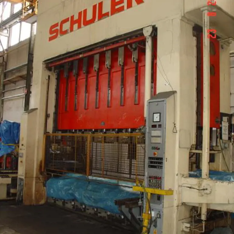 1 Stufenpresse Schuler T2 250-10-400