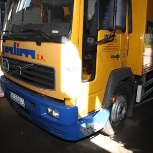 Samochód ciezarowy pogotowie techniczne Volvo FL6