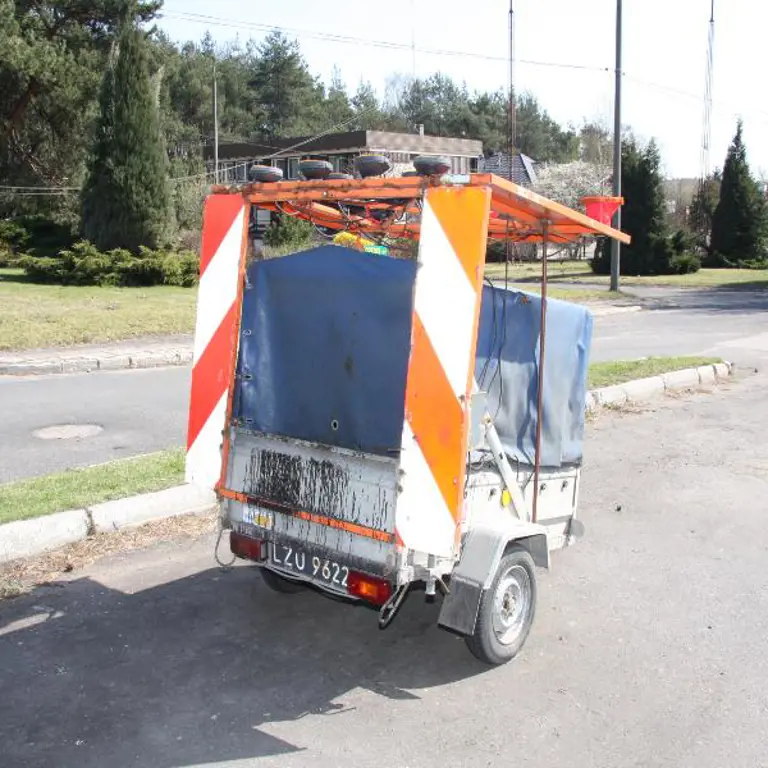 Traffic signal trailer ZPC-ŚWIDNIK 2.35