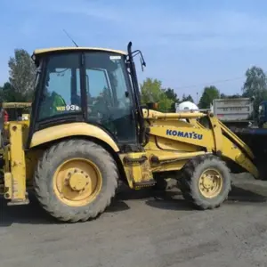 Backhoe loader Komatsu WB 93R