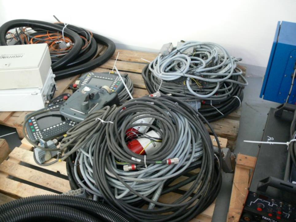 Robôs industriais-4